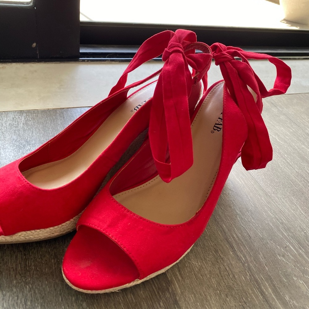 JustFab Red Peep Toe Gladiator Espadrille Wedges